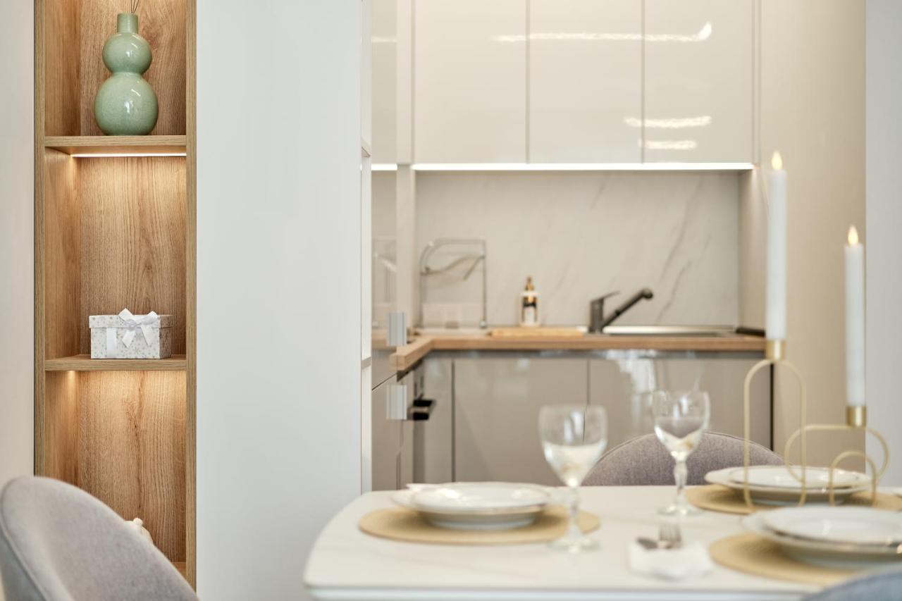 Mediterranea Complex - Luxury Apartment With Sea & Pool View! Várna Kültér fotó