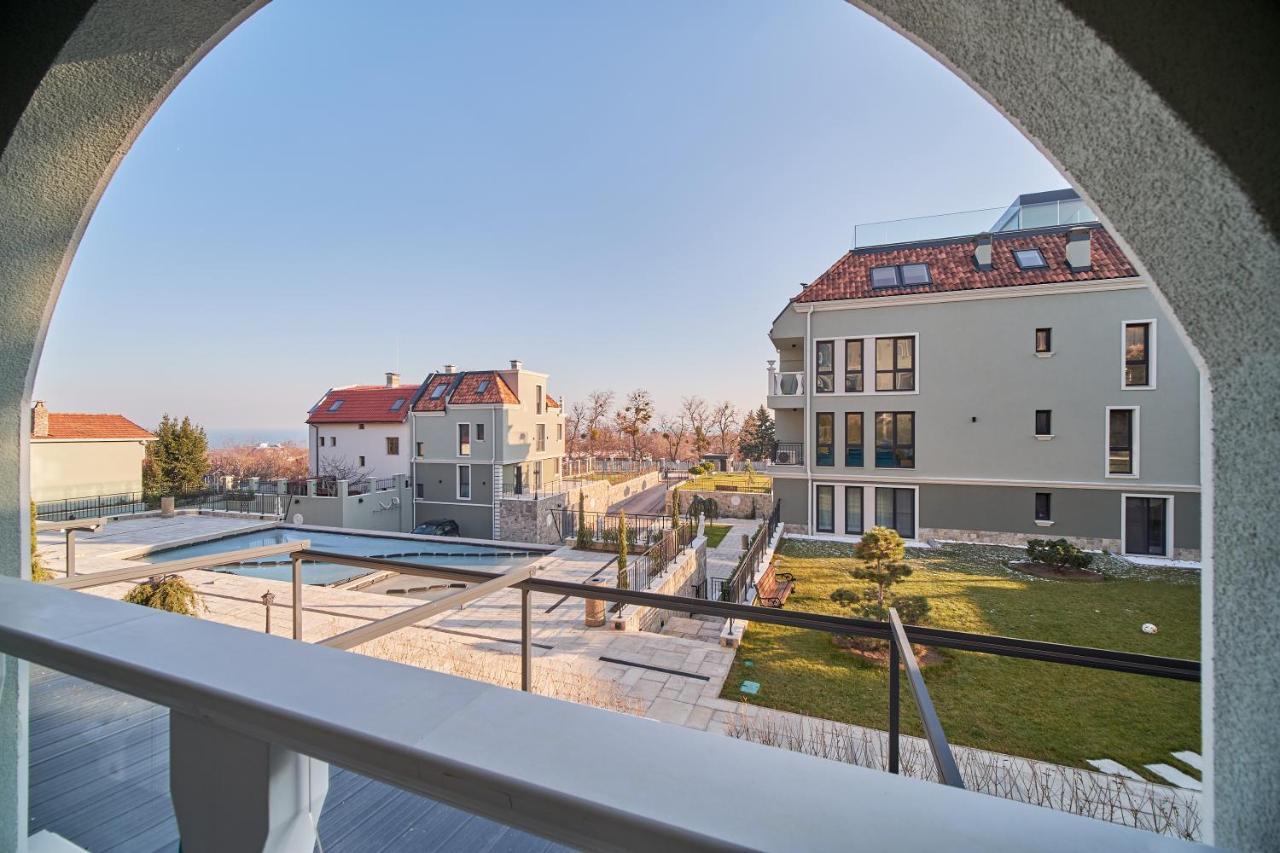 Mediterranea Complex - Luxury Apartment With Sea & Pool View! Várna Kültér fotó