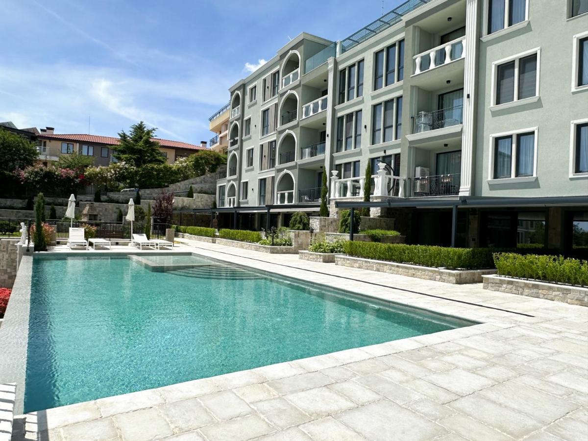 Mediterranea Complex - Luxury Apartment With Sea & Pool View! Várna Kültér fotó