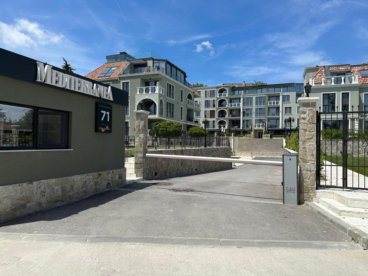 Mediterranea Complex - Luxury Apartment With Sea & Pool View! Várna Kültér fotó